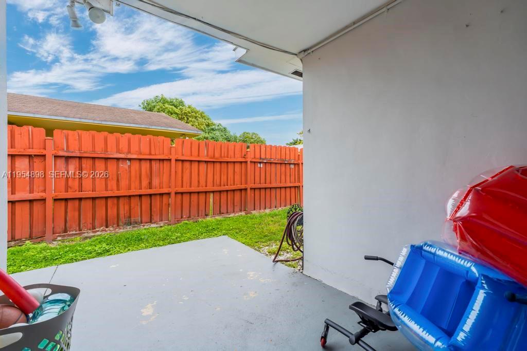 9435-9437 Southwest 39th Street Miami, FL 33165 - Photo 43 of 70