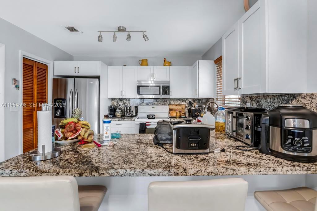 9435-9437 Southwest 39th Street Miami, FL 33165 - Photo 64 of 70