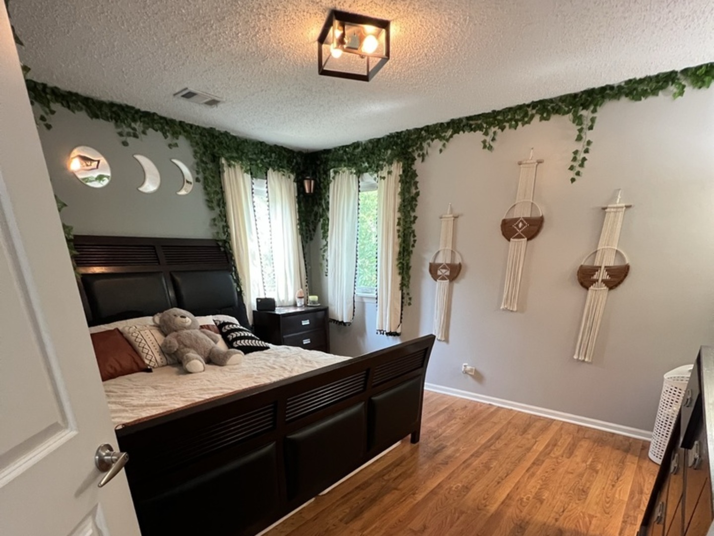 1230 Chalet Road, Unit 204 Naperville, IL 60563 - Photo 14 of 17 a living room with furniture and a wooden floor
