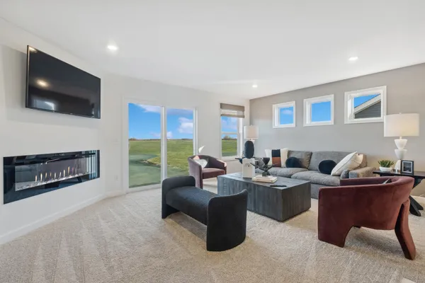 $580,195 | 1910 Dogwood Court, Carver, MN 55315