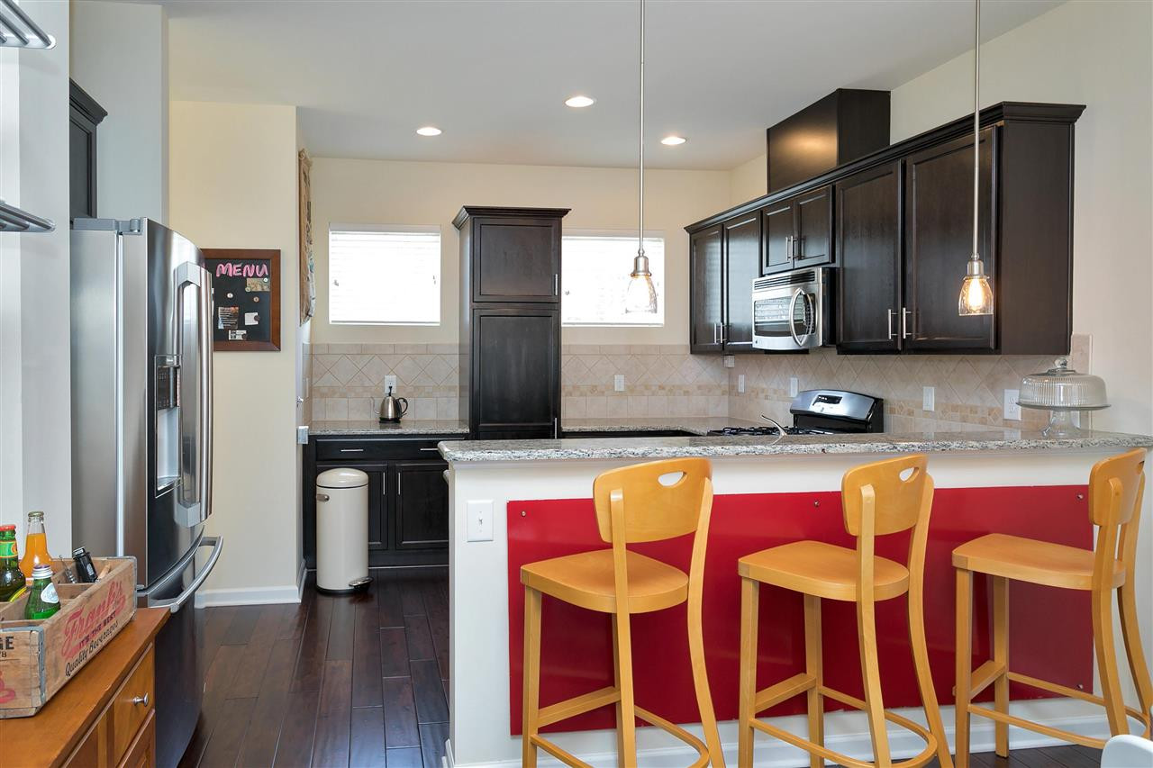 1412 Crafton Way Raleigh, NC 27607 - Photo 9 of 25 Eat In Kitchen