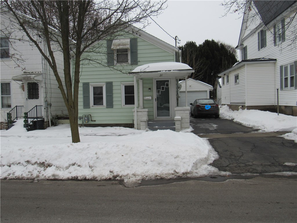 21 Spencer Street Lyons, NY 14489 - Photo 2 of 23