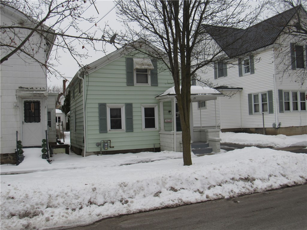 21 Spencer Street Lyons, NY 14489 - Photo 3 of 23