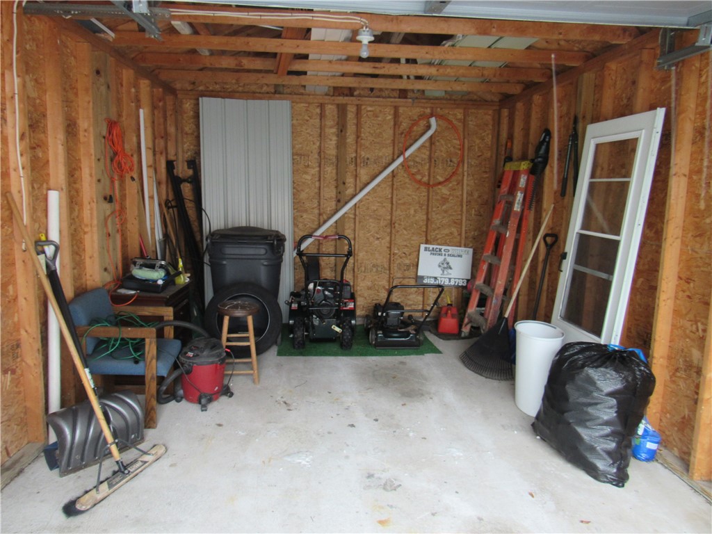 21 Spencer Street Lyons, NY 14489 - Photo 7 of 23