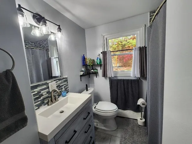 $380,000 | 7 Memorial Drive, Claremont, NH 03743