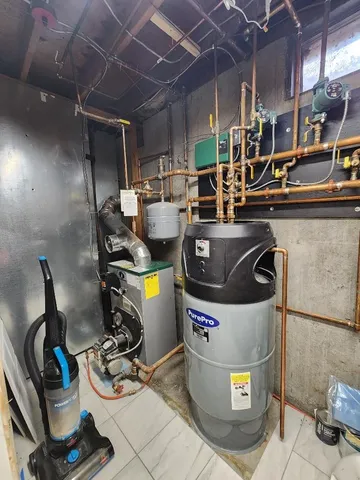 $380,000 | 7 Memorial Drive, Claremont, NH 03743