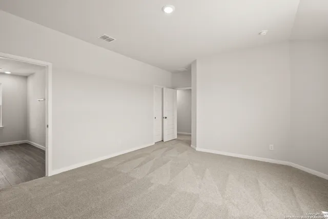 $304,990 | 13620 Helton Pass, St. Hedwig, TX 78152