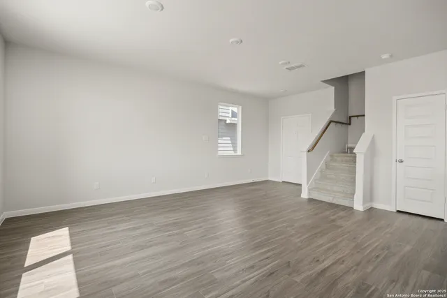 $304,990 | 13620 Helton Pass, St. Hedwig, TX 78152