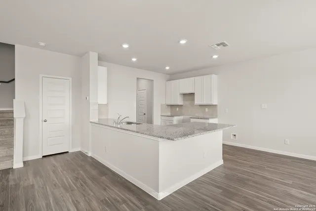 $304,990 | 13620 Helton Pass, St. Hedwig, TX 78152