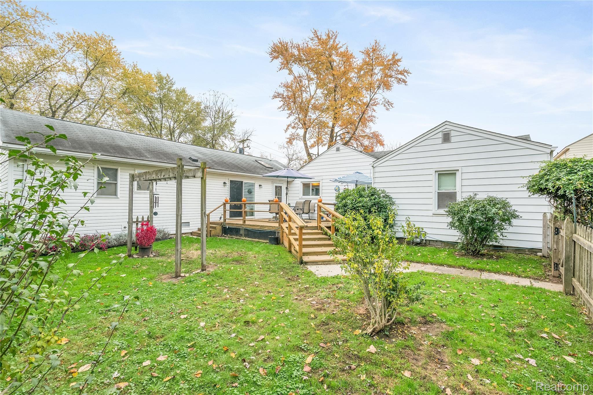 6243 Denton Road Belleville, MI 48111 - Photo 3 of 47 6243 Denton Road-5064.jpg