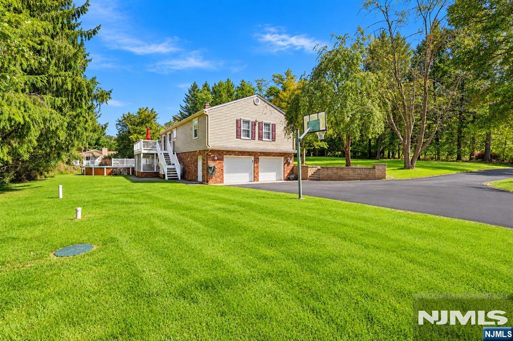 62 South Street Andover, NJ 07821 - Photo 4 of 36 Gallery Image 4