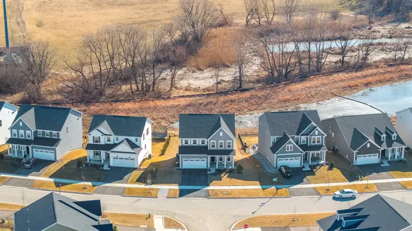 $695,000 | 564 Thorne Street, Batavia, IL 60510