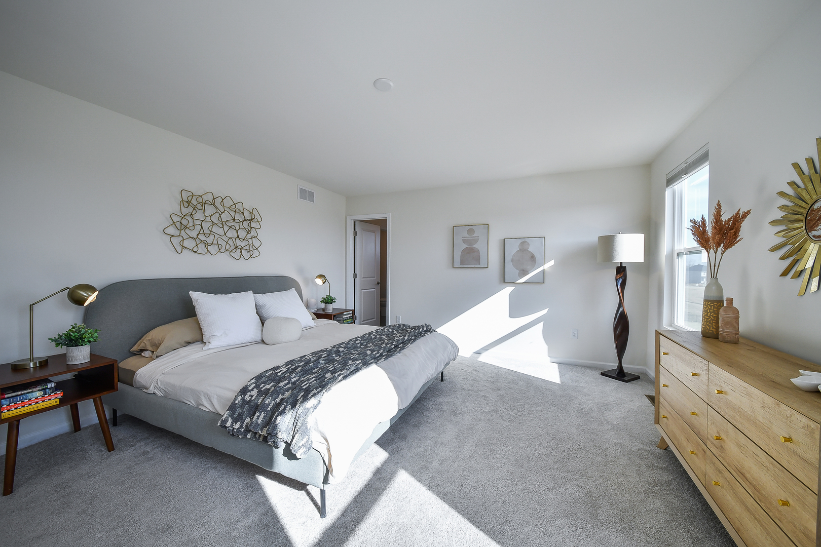 564 Thorne Street Batavia, IL 60510 - Photo 9 of 29 a bed room with a bed and a chair