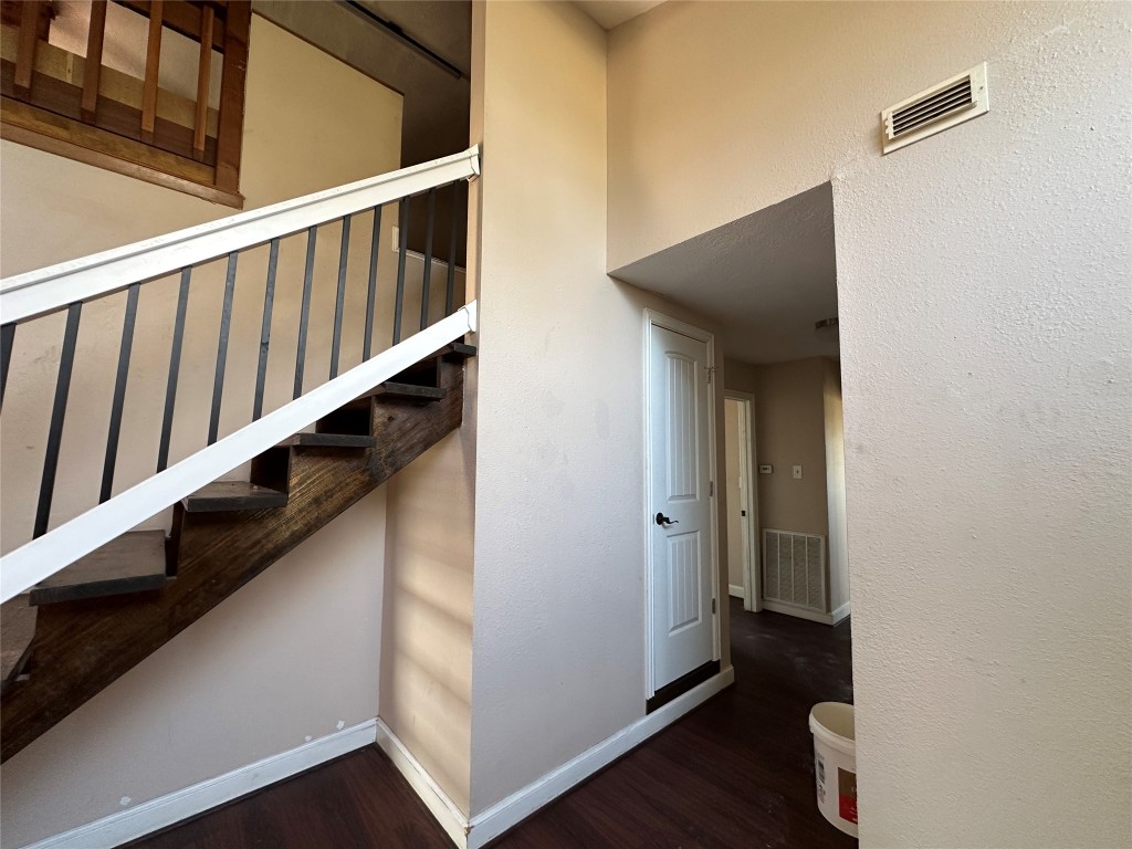 25417 Highway 6 Hempstead, TX 77445 - Photo 12 of 48 a view of stairs