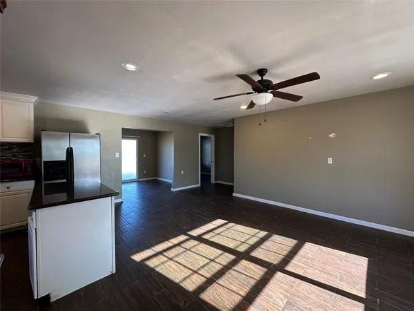 $2,300,000 | 25417 Highway 6, Hempstead, TX 77445