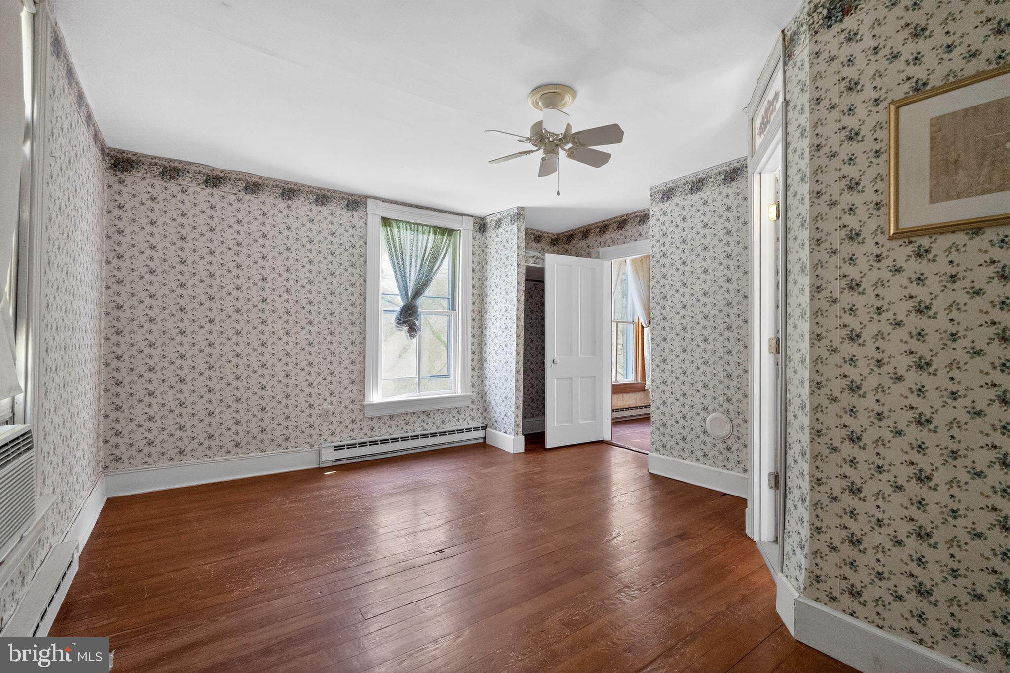 12000 Bethesda Church Road Damascus, MD 20872 - Photo 25 of 59 Upper level bedroom
