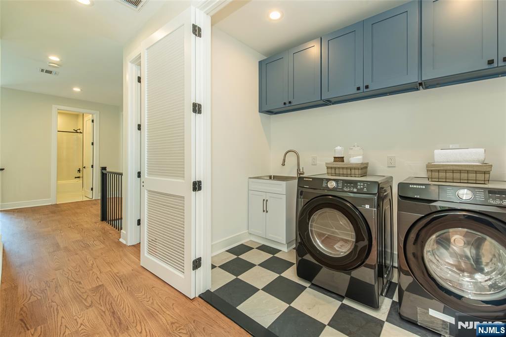 778 Wynetta Place Paramus, NJ 07652 - Photo 29 of 44 Gallery Image 29