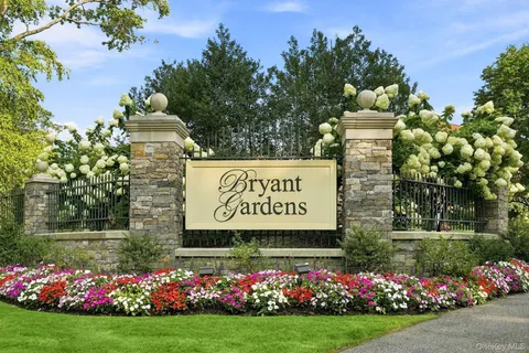$209,900 | 10 Bryant Crescent, Unit 1L, White Plains, NY 10605