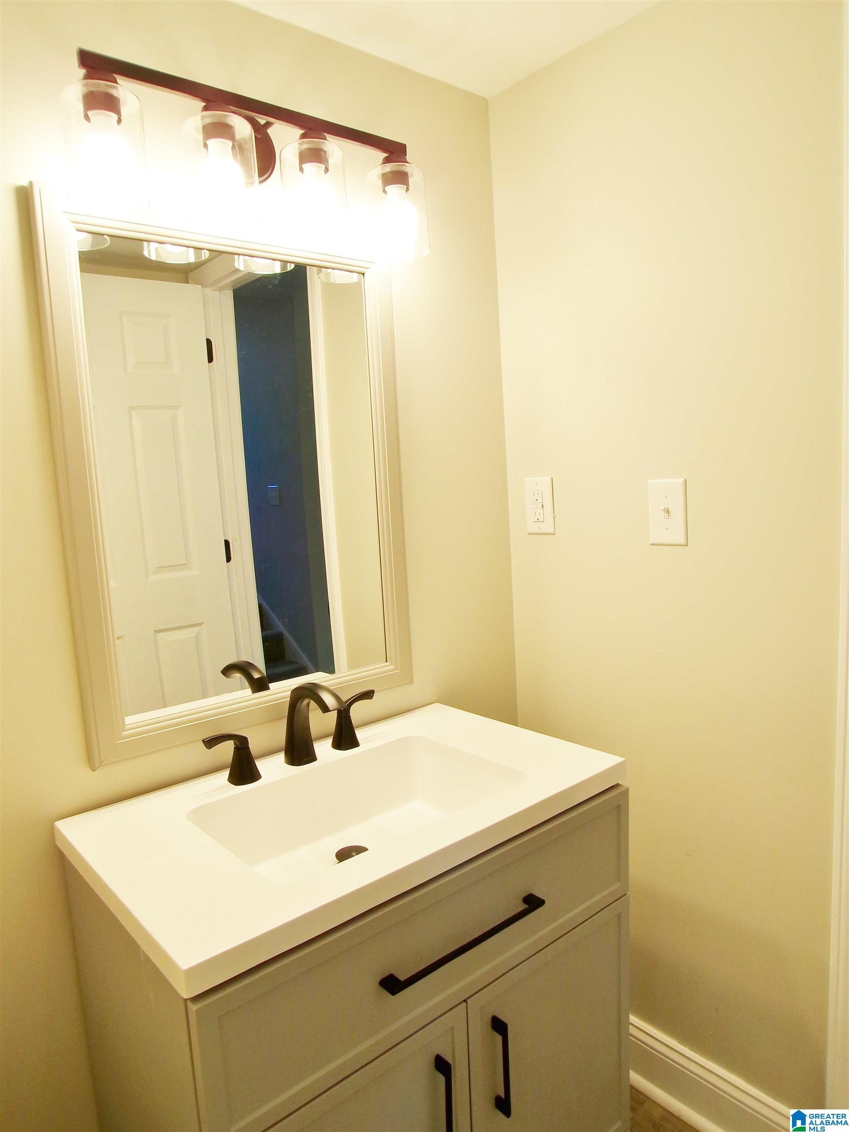 7 Christopher Way Anniston, AL 36207 - Photo 79 of 100