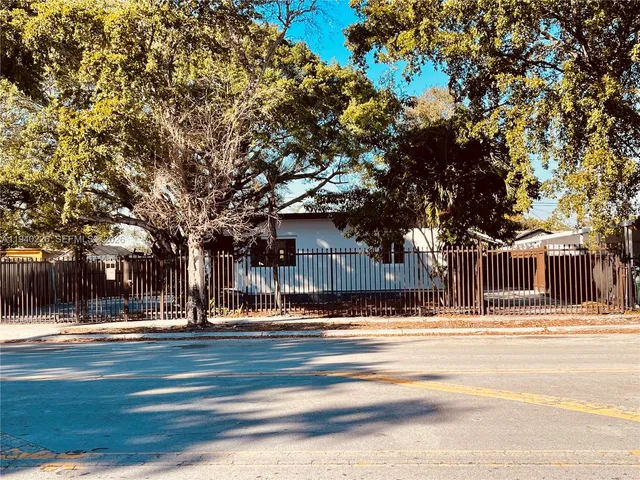 $1,200 | 931 Opa-locka Boulevard, Unit 5, Opa-Locka, FL 33054