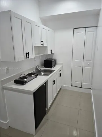 $1,200 | 931 Opa-locka Boulevard, Unit 5, Opa-Locka, FL 33054