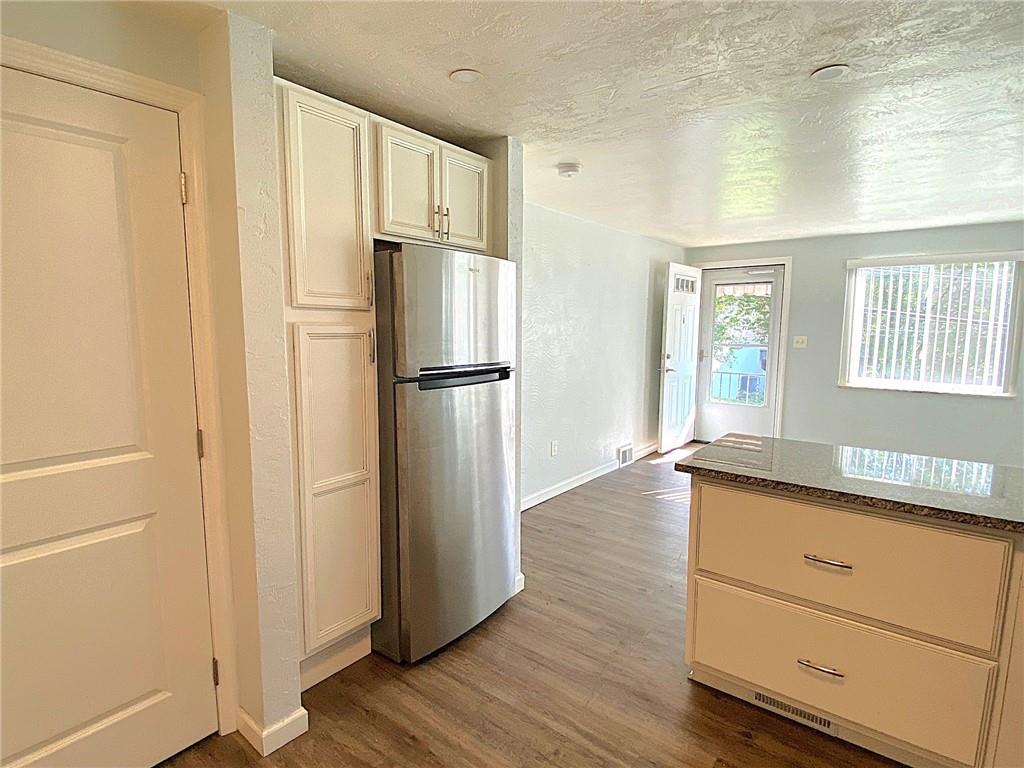 8-10 Pointview Road Pittsburgh, PA 15227 - Photo 19 of 50 10 Pointview Rd Unit A