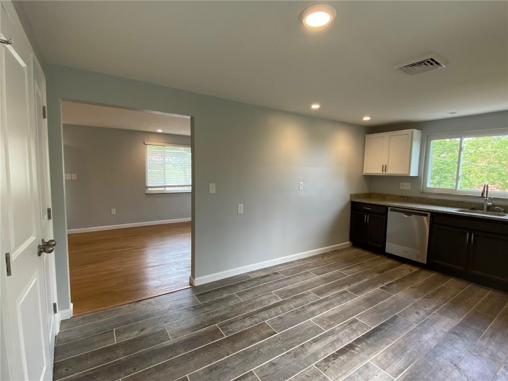 8-10 Pointview Road Pittsburgh, PA 15227 - Photo 36 of 50 10 Pointview Rd Unit C Eat in Kitchen