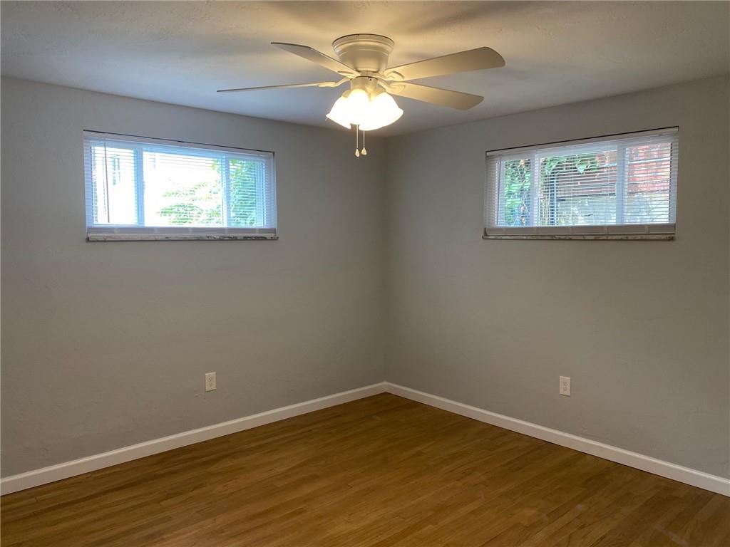 8-10 Pointview Road Pittsburgh, PA 15227 - Photo 39 of 50 10 Pointview Rd Unit C Bedroom 1