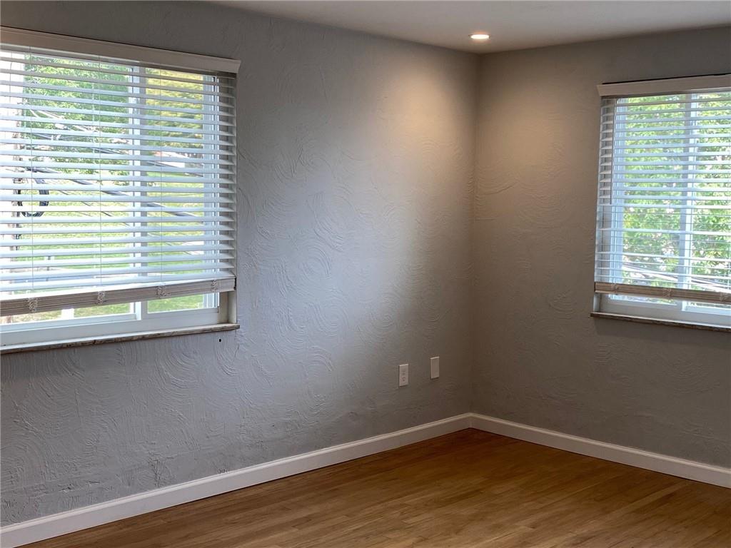 8-10 Pointview Road Pittsburgh, PA 15227 - Photo 40 of 50 10 Pointview Rd Unit C Bedroom 2