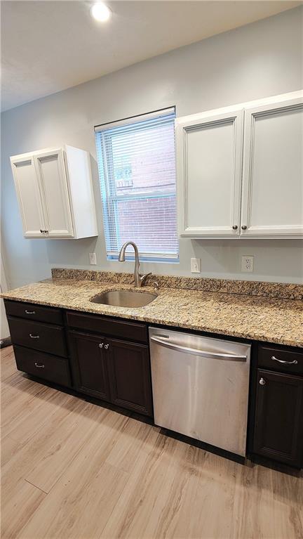 8-10 Pointview Road Pittsburgh, PA 15227 - Photo 9 of 50 8 Pointview Rd Kitchen