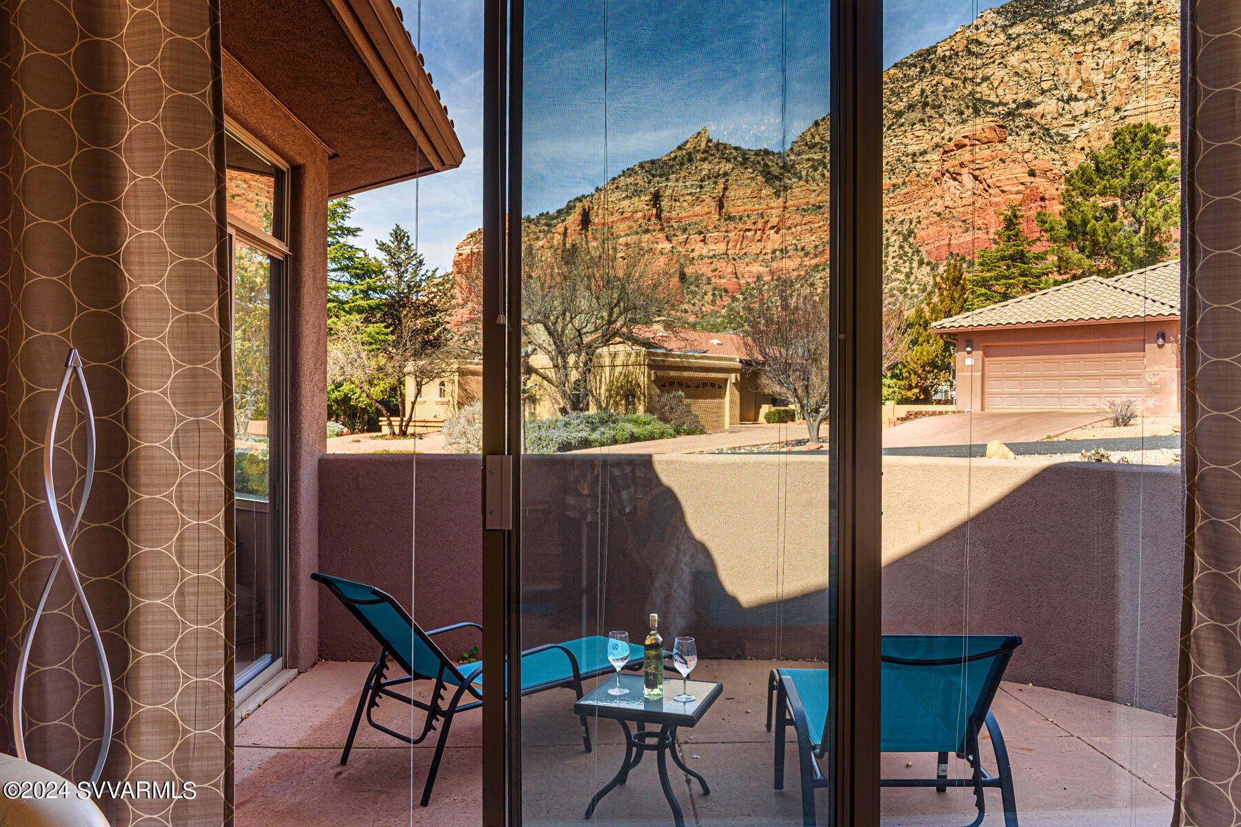 25 Ranch Road Sedona, AZ 86336 - Photo 9 of 36 a view of a outdoor seating area