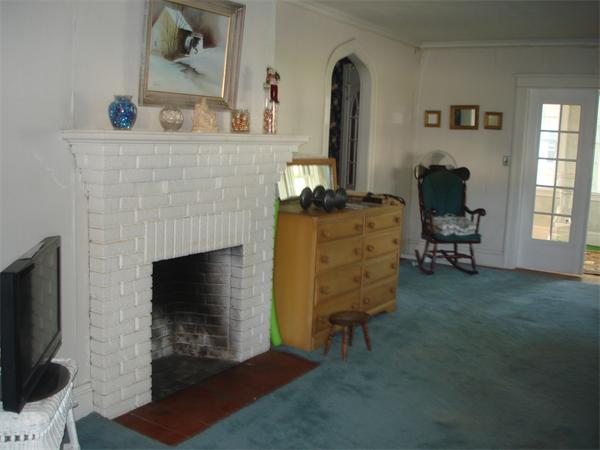 10 Intervale Road Worcester, MA 01602 - Photo 3 of 9 Gallery Image 3