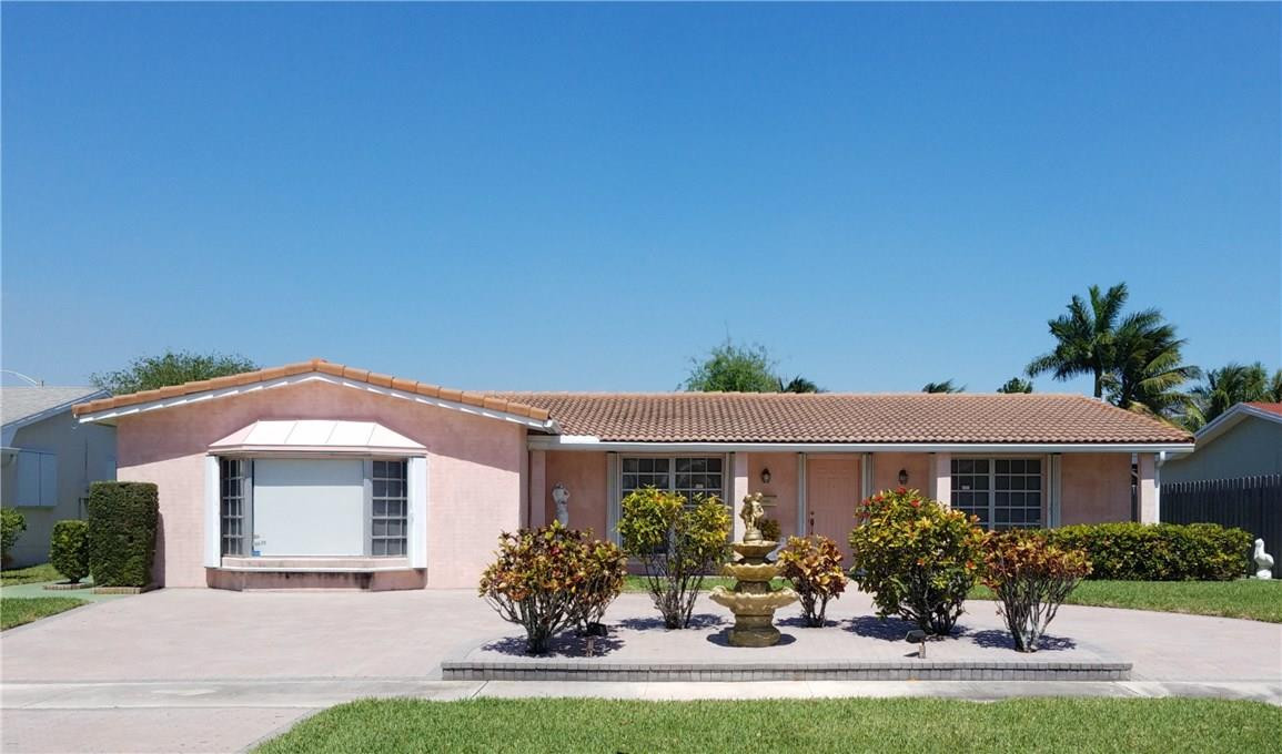4911 West Park Road Hollywood, FL 33021 - Photo 1 of 4 Photo 1