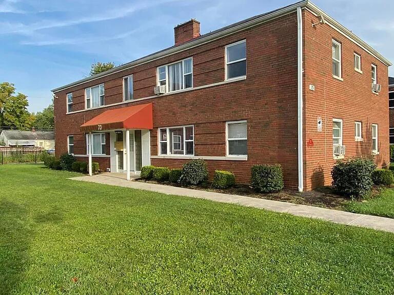 73 North Hampton Road, Unit B Columbus, OH 43213 - Photo 1 of 11 Pic 2