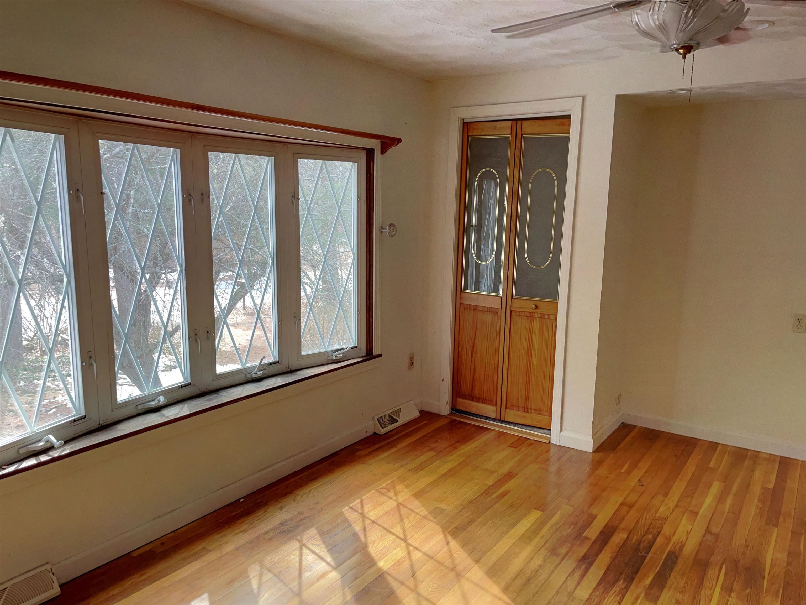 175 Naticook Road Merrimack, NH 03054 - Photo 11 of 32