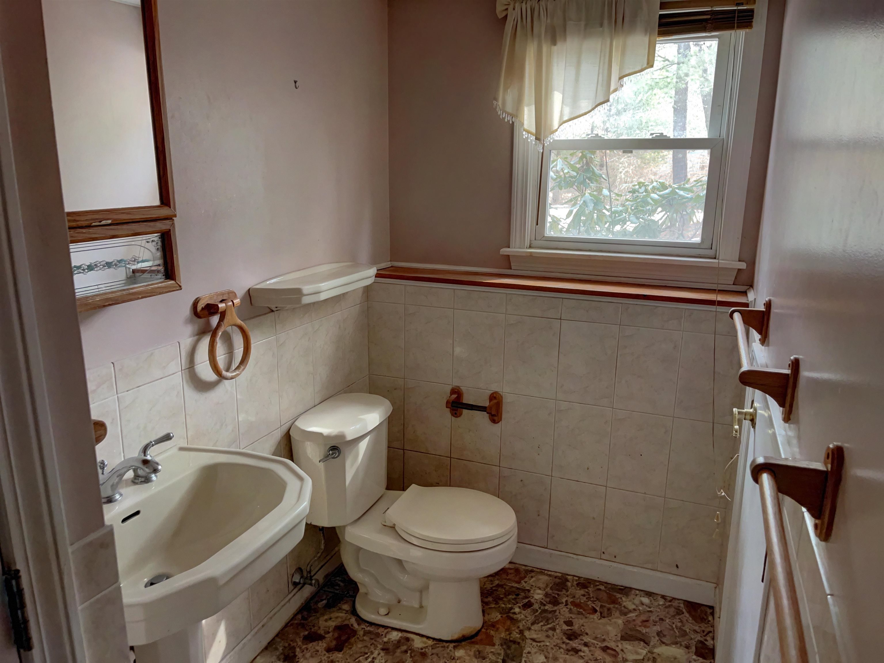 175 Naticook Road Merrimack, NH 03054 - Photo 23 of 32
