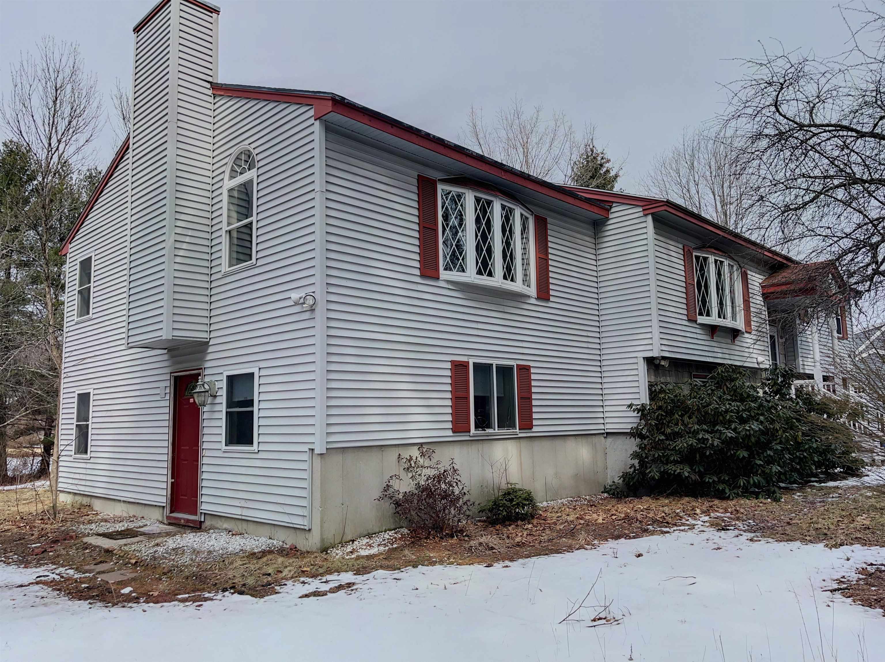 175 Naticook Road Merrimack, NH 03054 - Photo 4 of 32