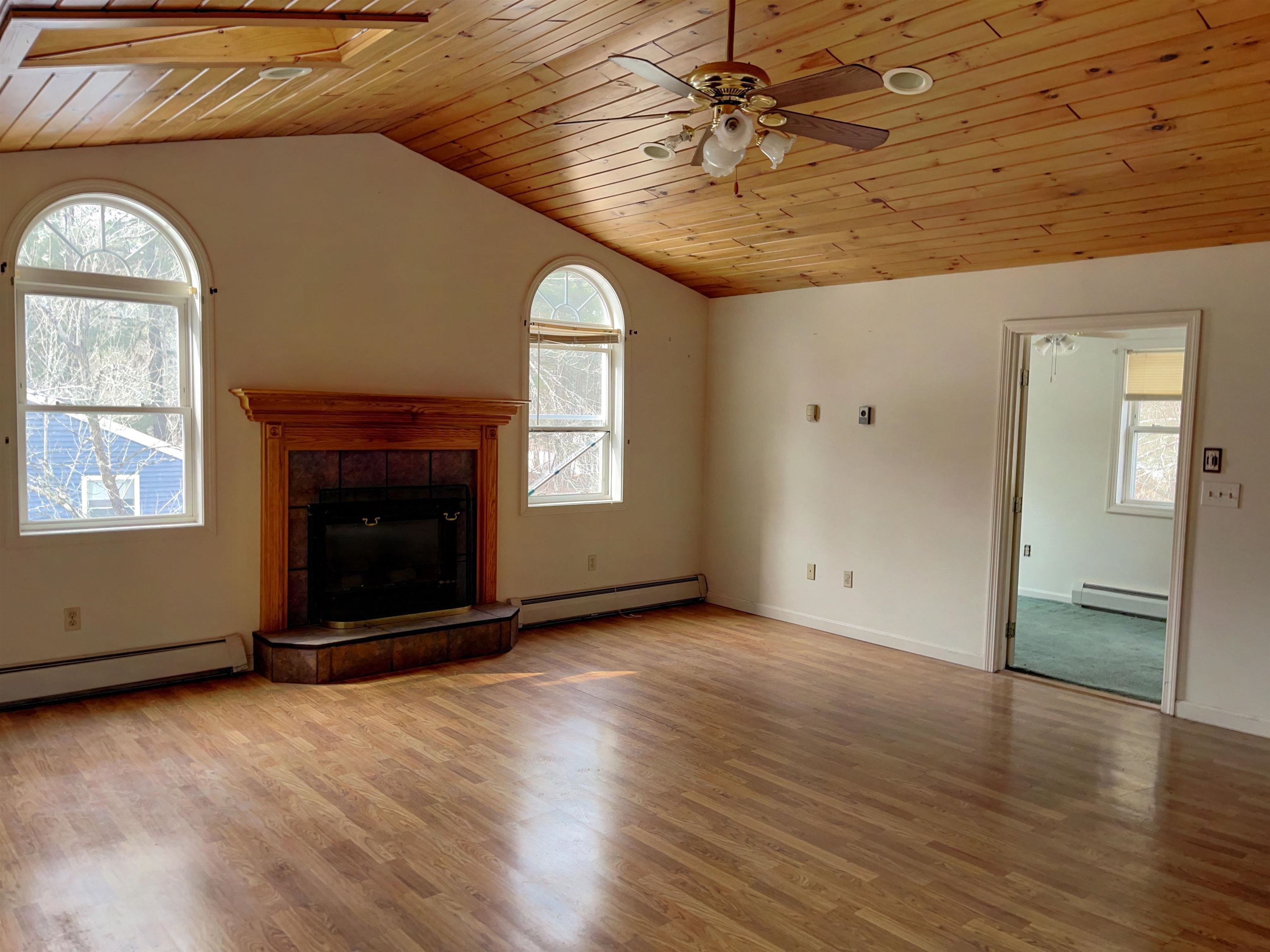 175 Naticook Road Merrimack, NH 03054 - Photo 6 of 32