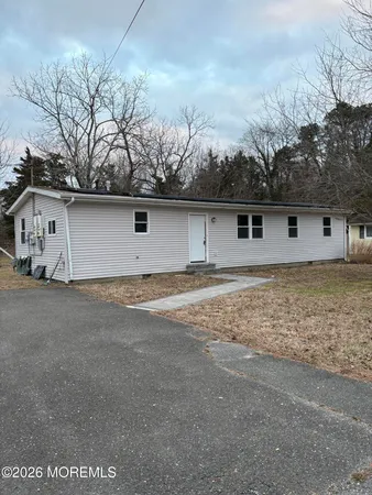 $2,700 | 105 Floyd Lane, Little Egg Harbor, NJ 08087