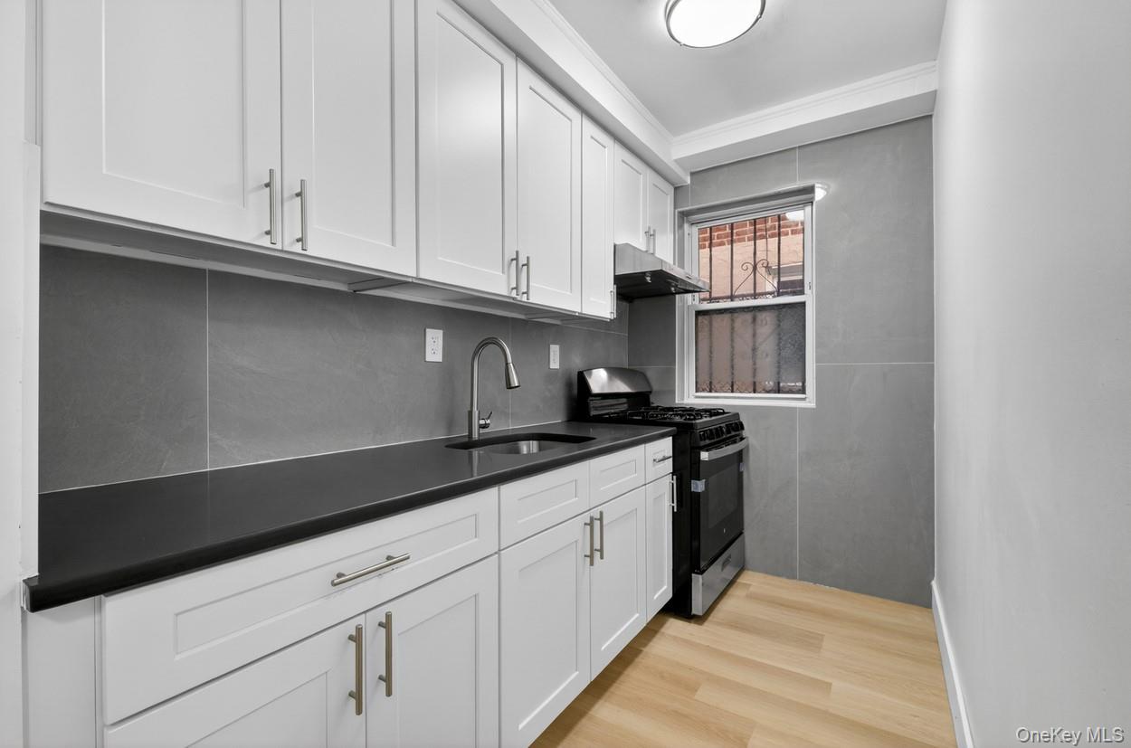 96-28 41st Avenue Queens, NY 11368 - Photo 9 of 28