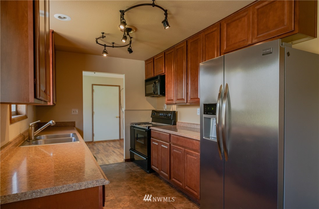 509 Stayman Flats Road Chelan, WA 98816 - Photo 9 of 25 Gallery Image 9