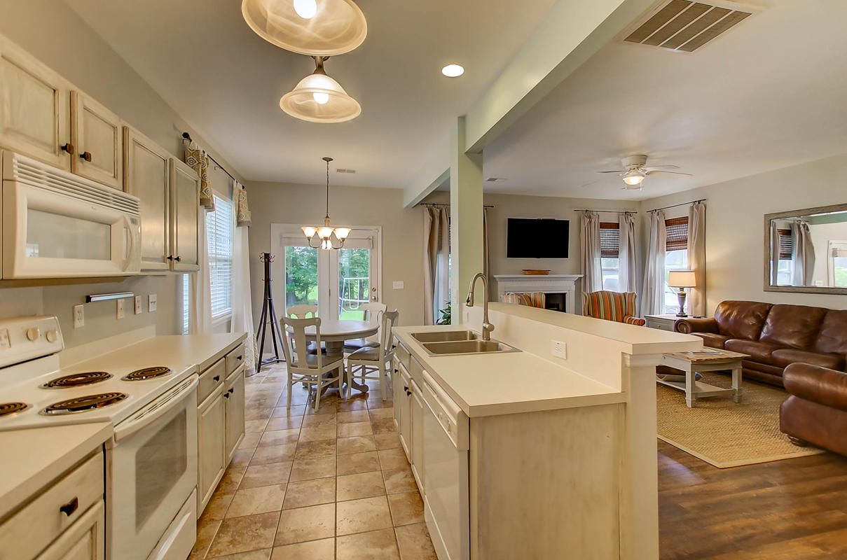 3237 Beaconsfield Road Mount Pleasant, SC 29466 - Photo 6 of 31 3237 Beaconsfield (15)