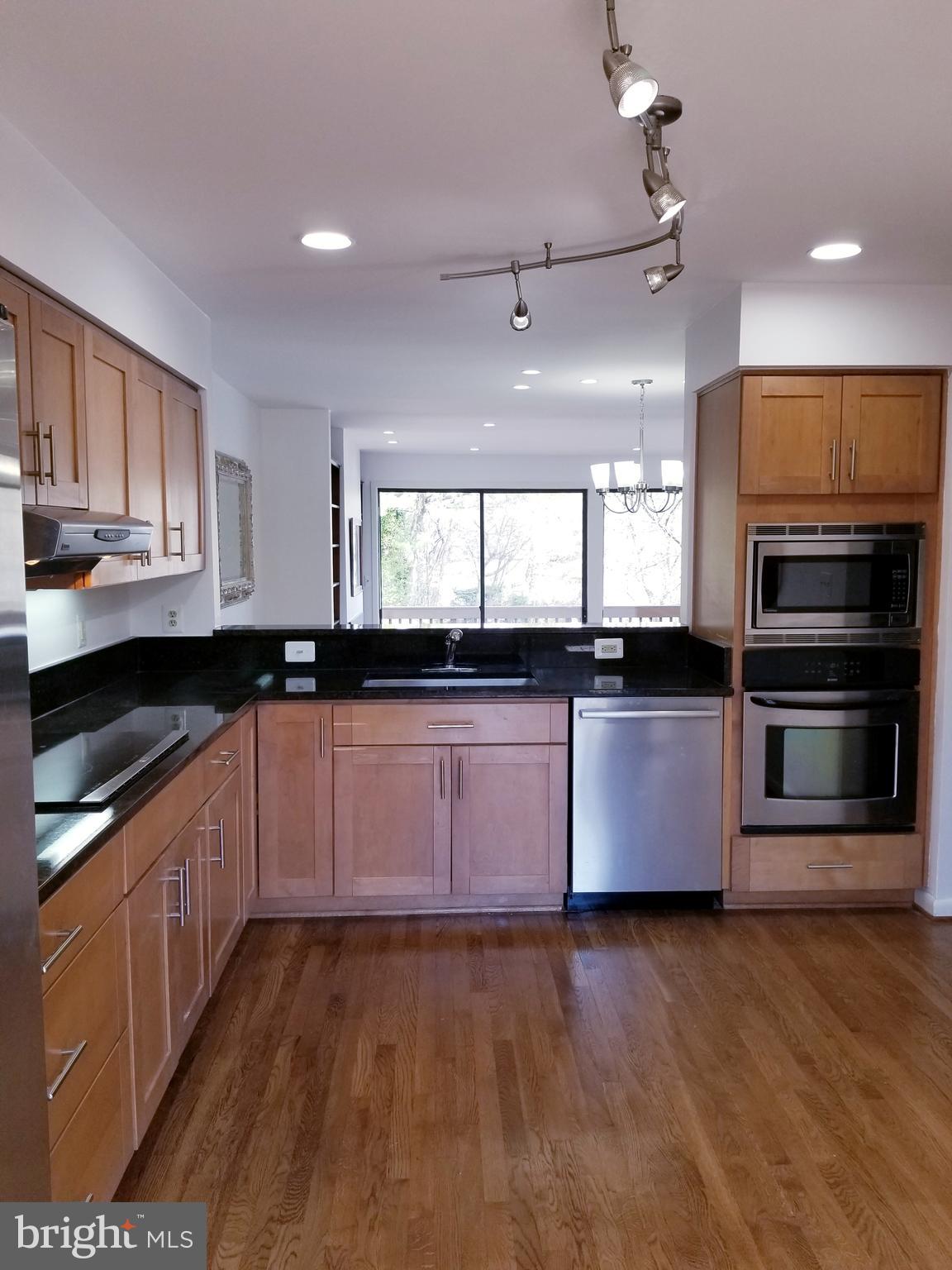 2034 Lakewinds Drive Reston, VA 20191 - Photo 15 of 41 Gallery Image 15