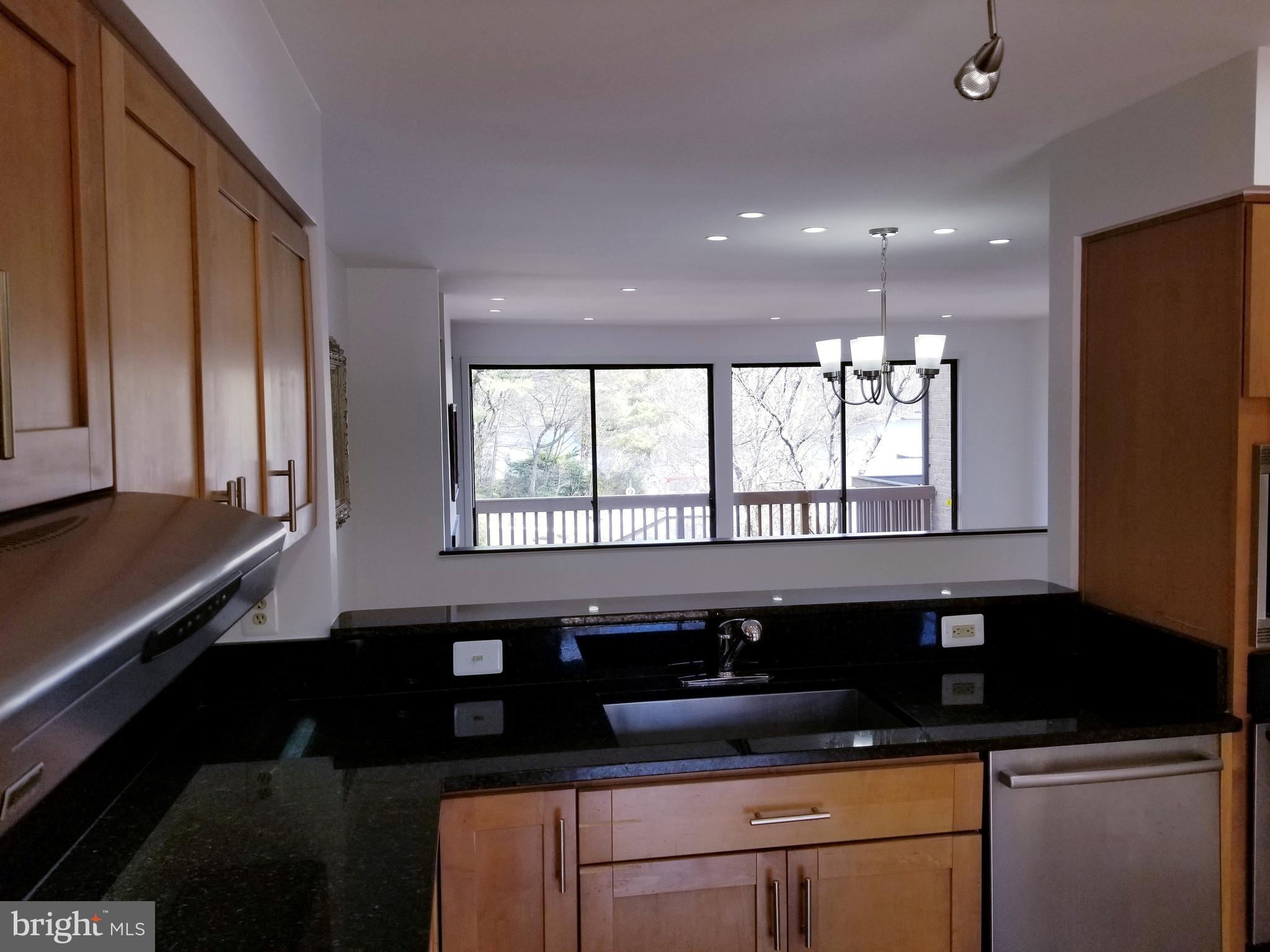 2034 Lakewinds Drive Reston, VA 20191 - Photo 16 of 41 Gallery Image 16