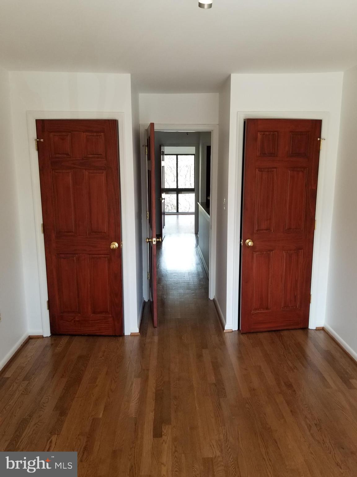 2034 Lakewinds Drive Reston, VA 20191 - Photo 29 of 41 Gallery Image 29