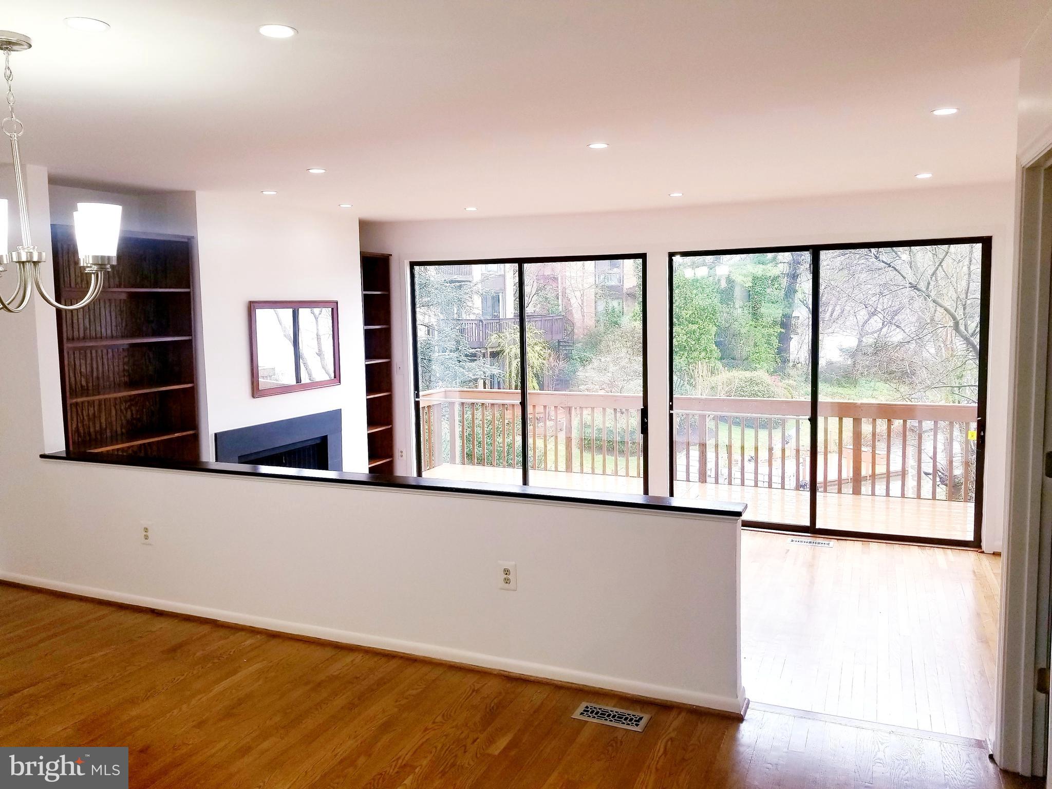 2034 Lakewinds Drive Reston, VA 20191 - Photo 7 of 41 Gallery Image 7