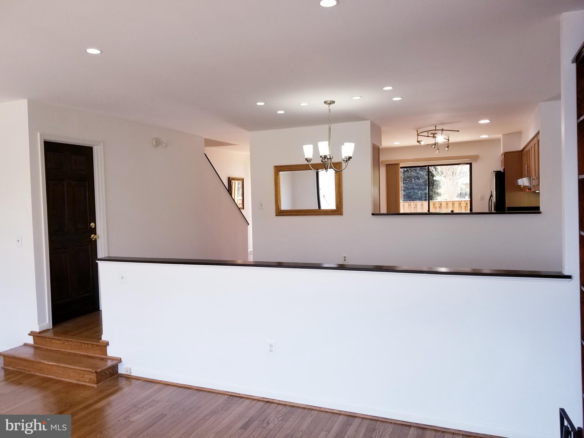 2034 Lakewinds Drive Reston, VA 20191 - Photo 9 of 41 Gallery Image 9