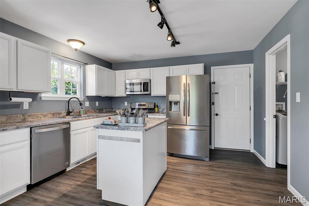 68 Lyrics Lane Villa Ridge, MO 63089 - Photo 18 of 39