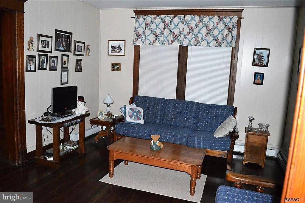 402 Frederick Street Hanover, PA 17331 - Photo 12 of 22 First Flr Living Rm