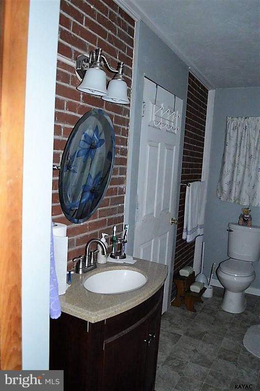 402 Frederick Street Hanover, PA 17331 - Photo 15 of 22 First Flr Bath